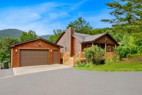 Blairsville House | Horizon Hideaway