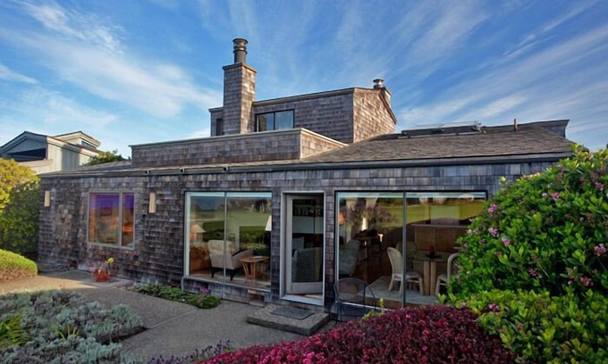 Bodega Bay House | Horizon - On the 15th fairway, nice views, great rooftop deck.