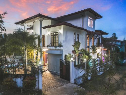 Doluwa Bed & Breakfast | Horizon View Mountain Bliss