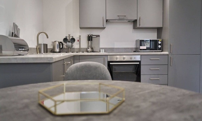 Taunton Apartment | Host & Stay | 23 Waterside Place