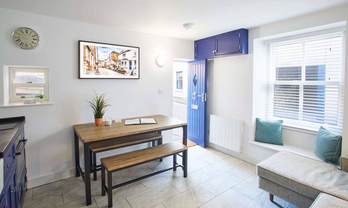 Staithes House | Host Stay Harbour Cottage