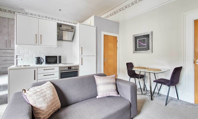 Durham Apartment | Host & Stay | Mayford Studio