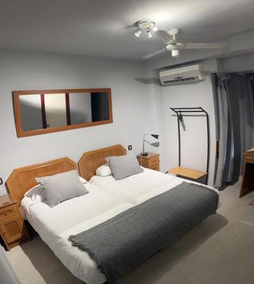 Romareda House | Hostal Arenal