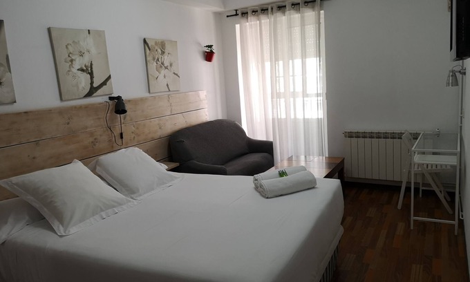La Coruna House | Hostal Carbonara