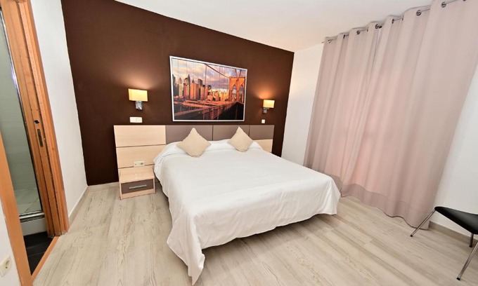 Cuatro Caminos House | Hostal Falfes