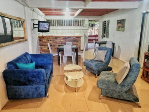 Darien House | Hostal Familiar la Palma
