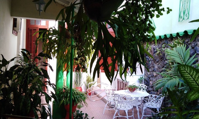 Santa Clara Bed & Breakfast | Hostal La Esmeralda