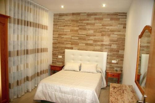 Pozo Alcon House | Hostal Restaurante Grela