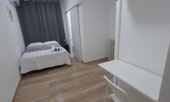 Delicias House | Hostal Vara Madrid