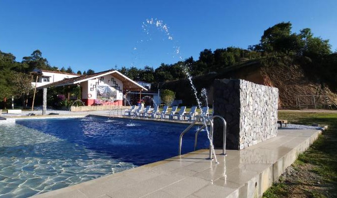 Marinilla Hotel | HOSTERÍA BRISAS DEL RÍO