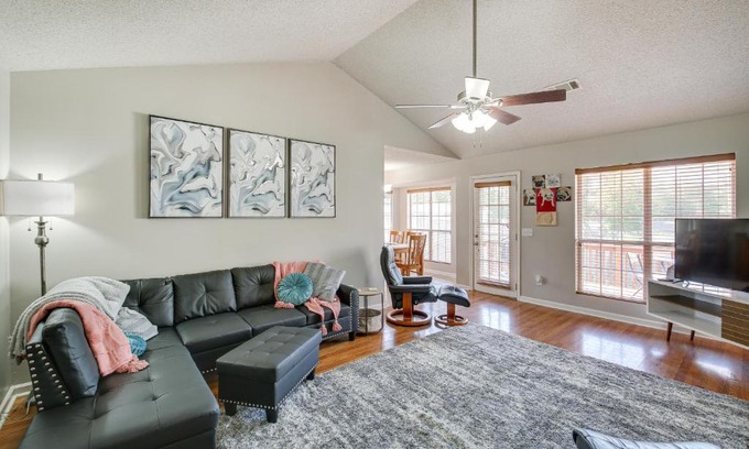 Rockwell House | Hot Springs Getaway with Deck, 8 Mi to Downtown!