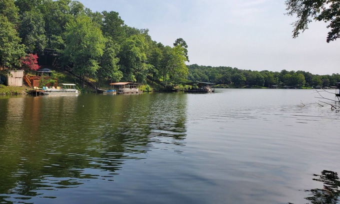 Jones Mills House | Hot Springs Nature Getaway Lake House on Lake Catherine