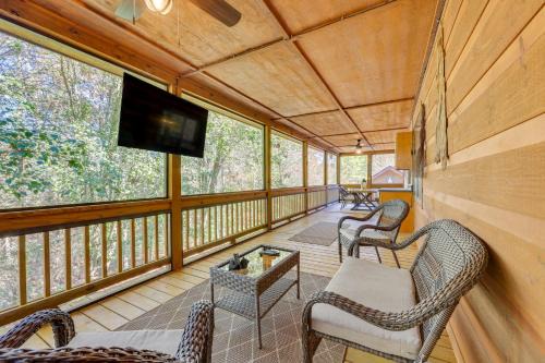 Blue Ridge House | Hot Tub and Game Room Blue Ridge Getaway