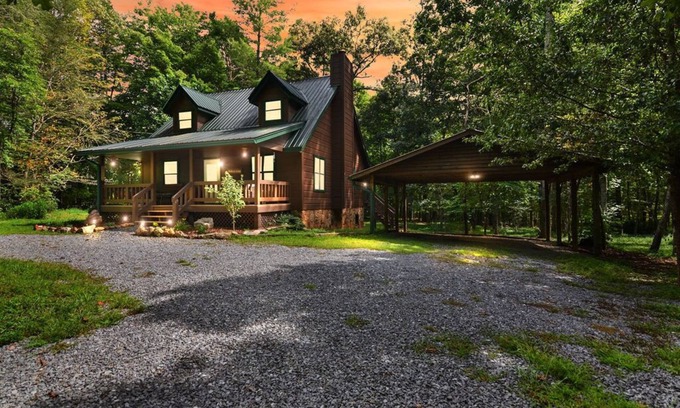 Morganton Cabin | Hot tub, fam friendly, game room, fire pit, A+ location, mins to Blue Ridge!