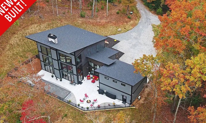 Blue Ridge Cabin | Hot Tub, Fenced Patio & Yard, Handicap Accessible, 2-Car Garage, Bocce Ball