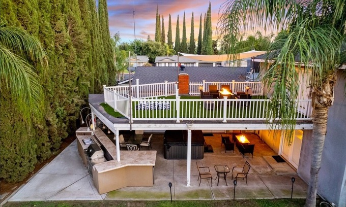 Visalia House | Hot tub, Game Room, Outdoor Kitchen & much more!
