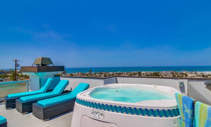 Point Loma Heights House | Hot Tub on roof with beautiful views, spacious kitchen, lots of space for family