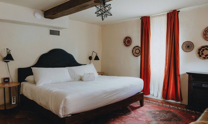 West Old Town House | Hot Tub + Pool! Cowgirl Suite at The Desert Compass