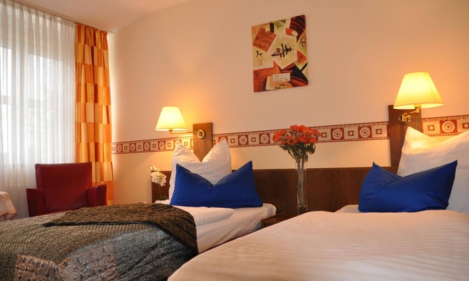 Grossziethen Hotel | Hotel 4 Hufen