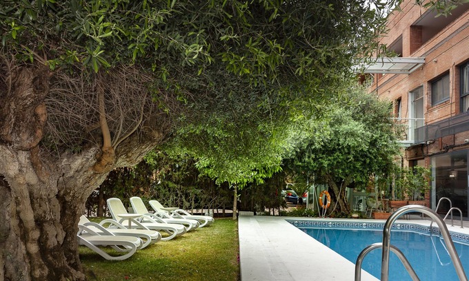 Huerta de Santa Teresa Hotel | Hotel AACR Monteolivos