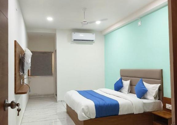 Anand Hotel | Hotel Akruti Inn