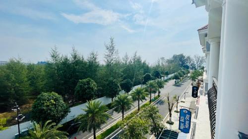 Ganh Dau House | Hotel Amber View Beach Vinwonder Safari VietNam