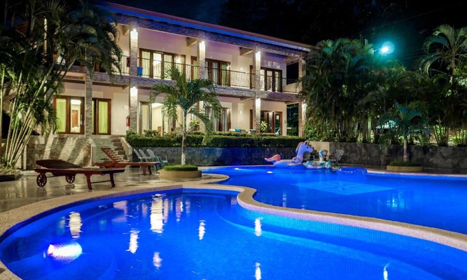 Puerto Carrillo Hotel | Hotel Amira