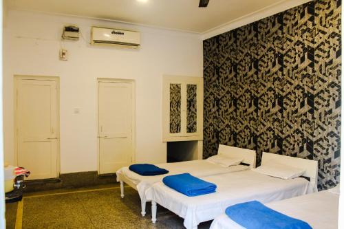 Gwalior Hotel | Hotel Anand Palace