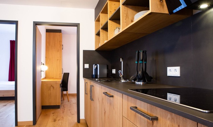Ebersberg District House | Hotel Apartment "Im Hotel Bichler 102" with Wi-Fi