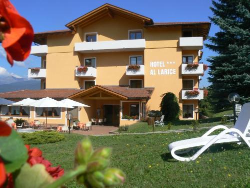 Ronzone Hotel | Hotel & Appartamenti Al Larice