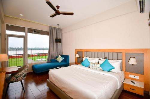 Varanasi Hotel | Hotel Aviral Ganga