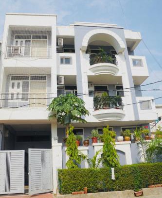 Jagatpura Apartment | Hotel & BNB Solanki Residency Jaipur