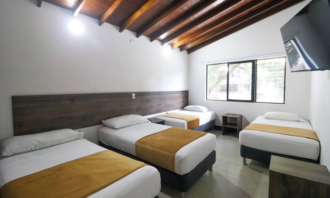 Suramericana Hotel | Hotel Boutique Estadio Medellin