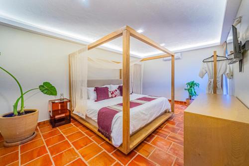 Guadalajara Hotel | Hotel Casona Quetzal