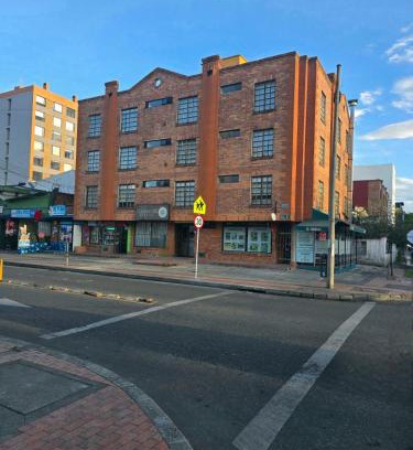 La Castellana Hotel | Hotel Castellana 95 Bogota By Hoteles Confort 80