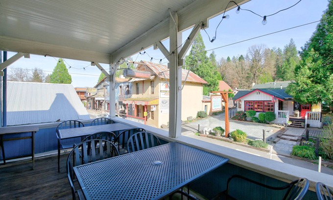 Groveland Hotel | Hotel Charlotte