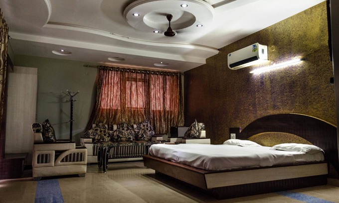 Balotra Hotel | Hotel City Square