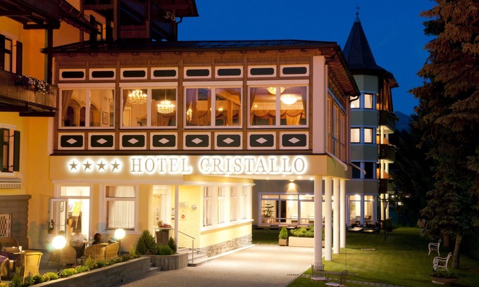 Valle San Silvestro Hotel | Hotel Cristallo