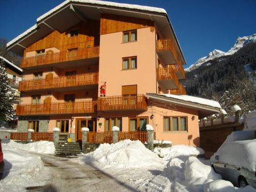 Maen Hotel | Hotel Dama Bianca