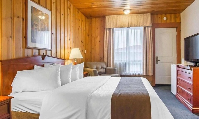 Forestville Hotel | Hotel Danube Bleu