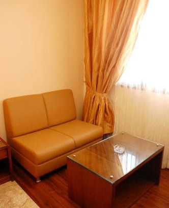 Mangalore Hotel | Hotel Deepa Comforts