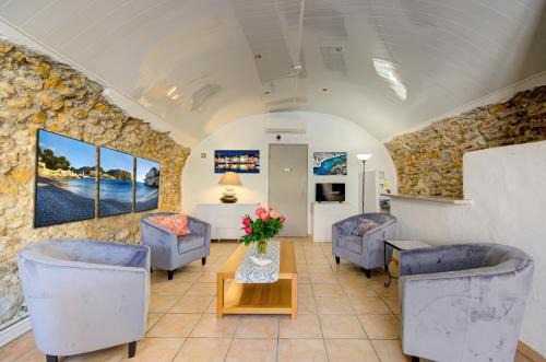 Cassis Hotel | HOTEL DES CALANQUES