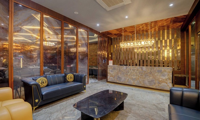 Surat Hotel | Hotel Diamond 26