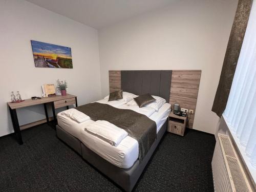 Neumuhlen-Dietrichsdorf Hotel | Hotel Dietrichsdorfer Hof