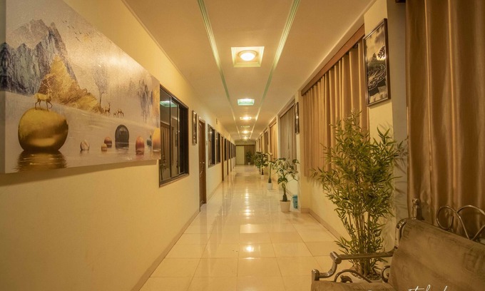 Bhuj Hotel | Hotel Dollar