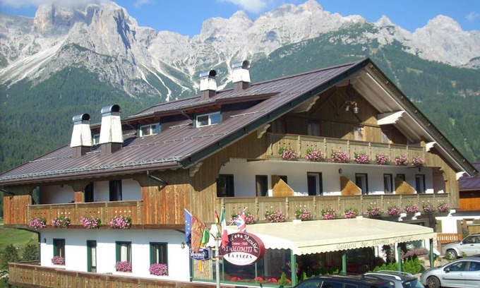 Comelico Superiore Hotel | HOTEL DOLOMITI di De Martin D Oscar