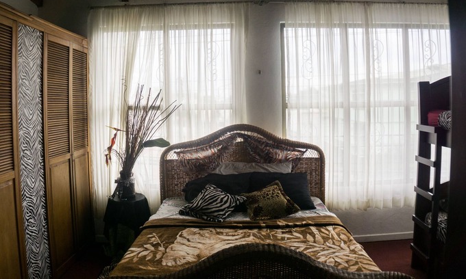 San Pedro Apartment | HOTEL EL MUNDO IN A CASTLE