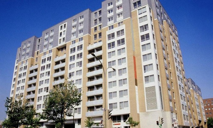 Quartier des Spectacles Hotel | Hotel Faubourg Montreal Centre-Ville Downtown