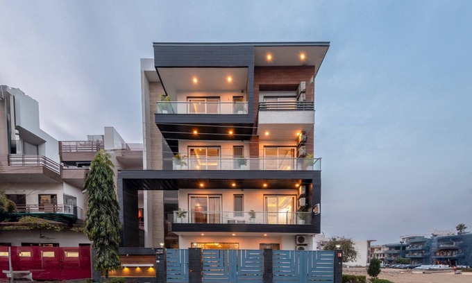 Gurugram Hotel | Hotel Florence and Banquets By Elite Sol