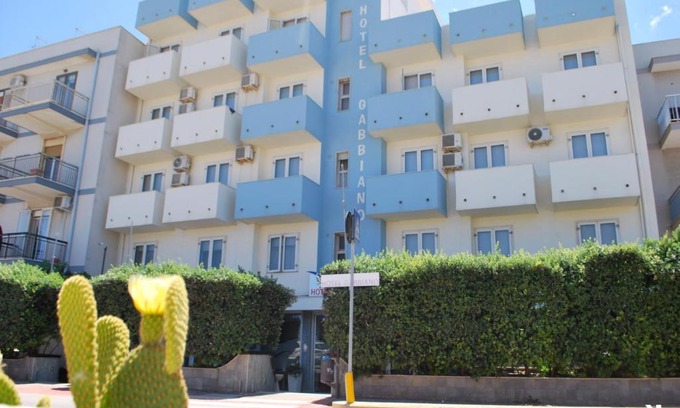 Mola di Bari Hotel | Hotel Gabbiano